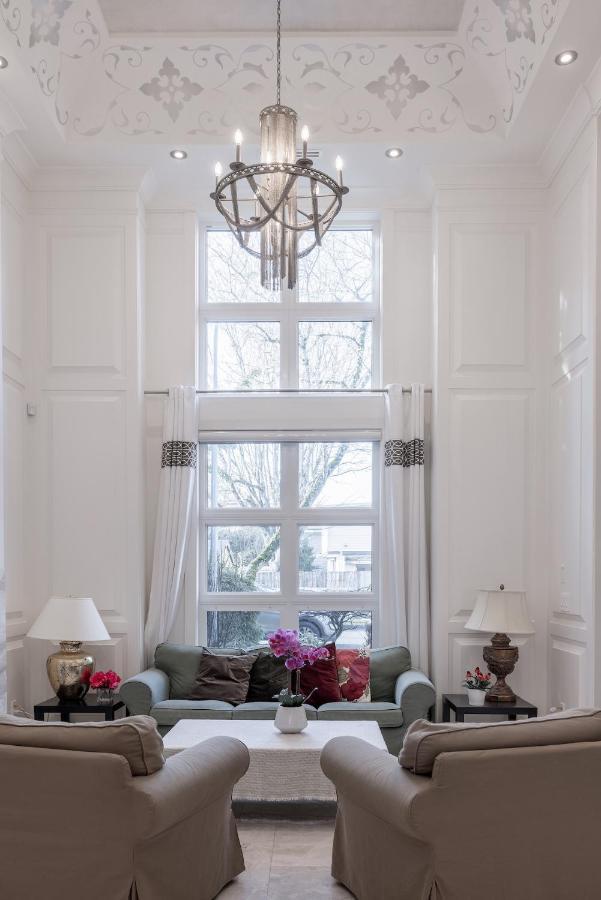 Luxurious Private Rooms In ريتشموند، كولومبيا البريطانية المظهر الخارجي الصورة