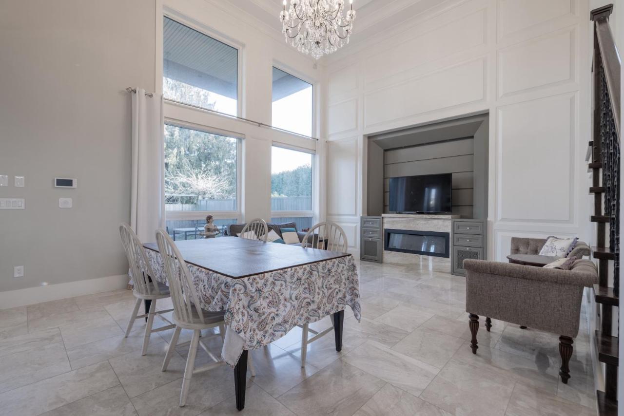 Luxurious Private Rooms In ريتشموند، كولومبيا البريطانية المظهر الخارجي الصورة