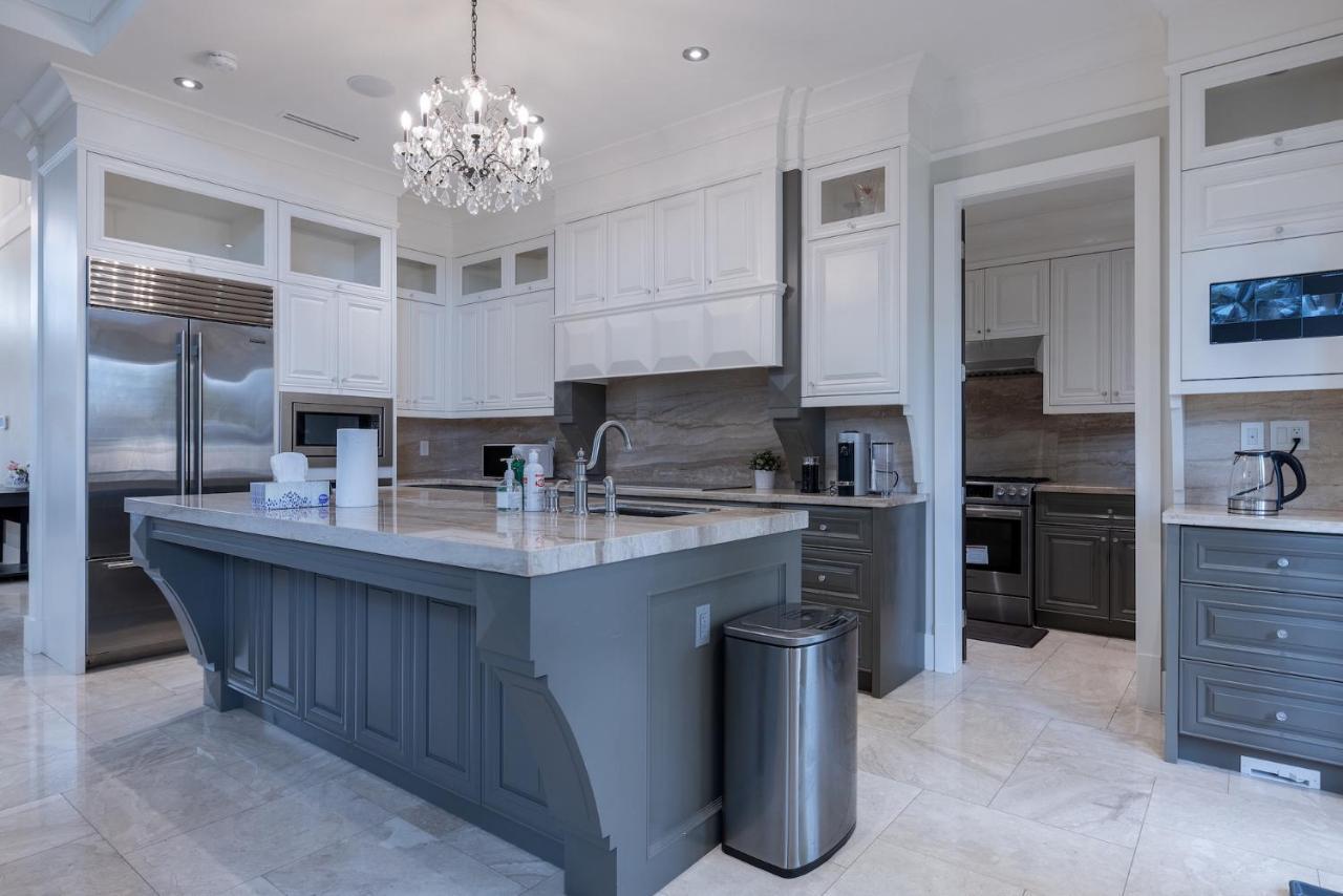 Luxurious Private Rooms In ريتشموند، كولومبيا البريطانية المظهر الخارجي الصورة