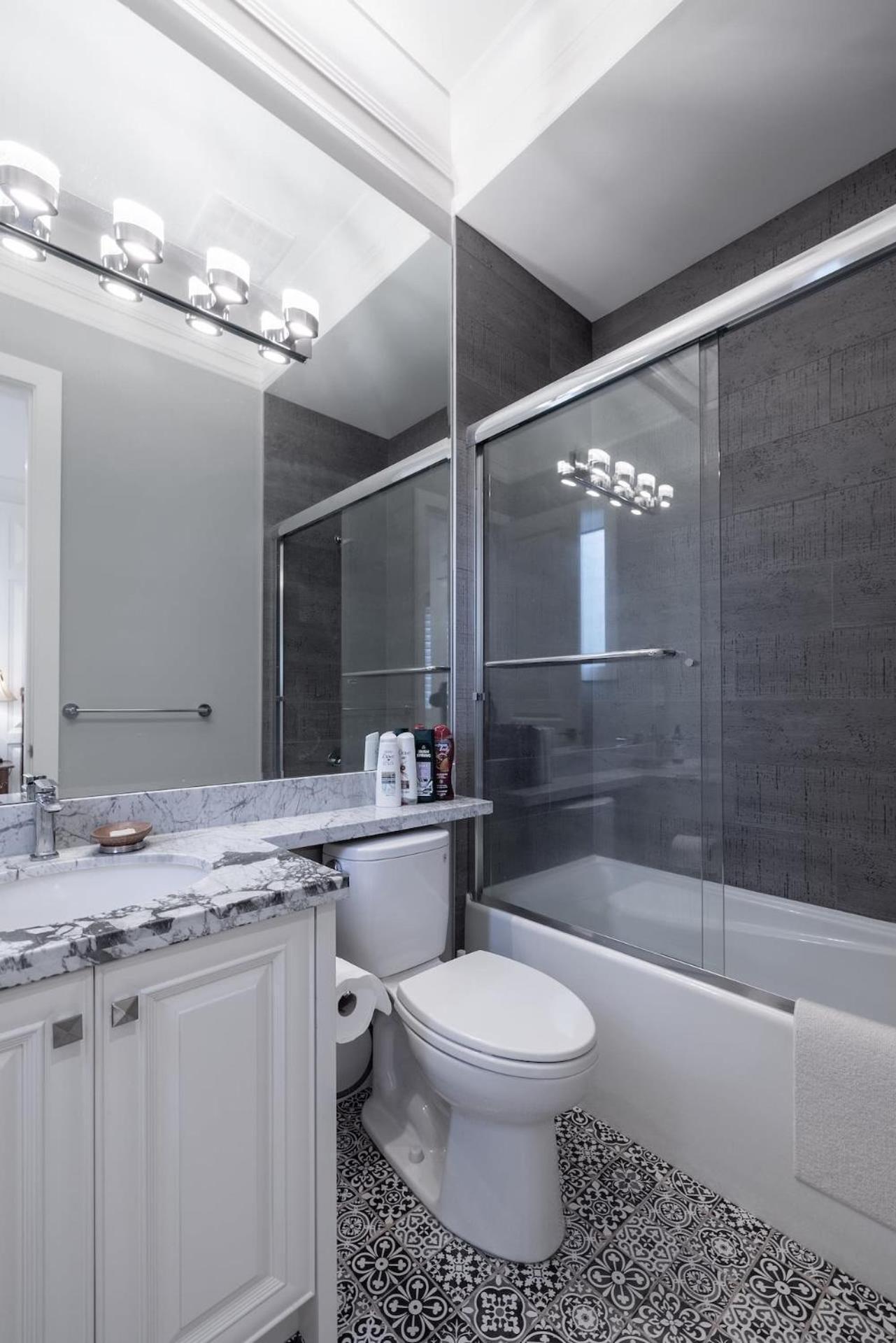 Luxurious Private Rooms In ريتشموند، كولومبيا البريطانية المظهر الخارجي الصورة